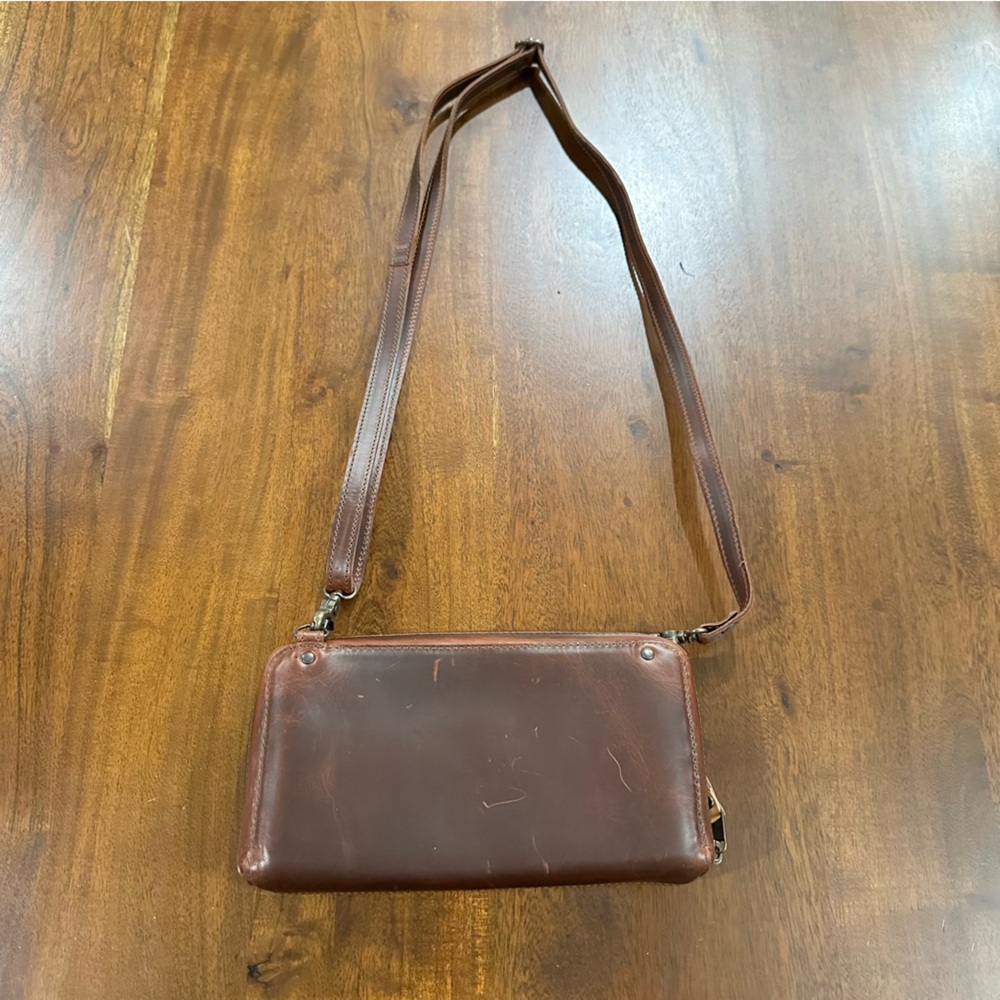 Saddleback Leather Love41 Love 41 Large Accordion Wallet Crossbody Purse Bag - Picture 4 of 10